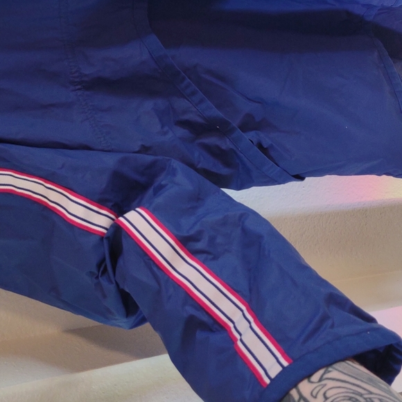 Vintage Patriots NFL brand windbreaker - Picture 5 of 8